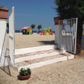 M151 - Marcelli, trilocale direttamente sulla spiaggia